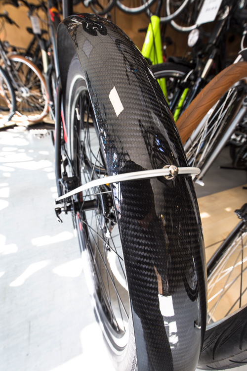 Flexible carbon bike mudguards